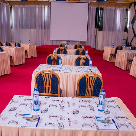 Buraha Zenoni Hotel And Resort Nakuru Extérieur photo