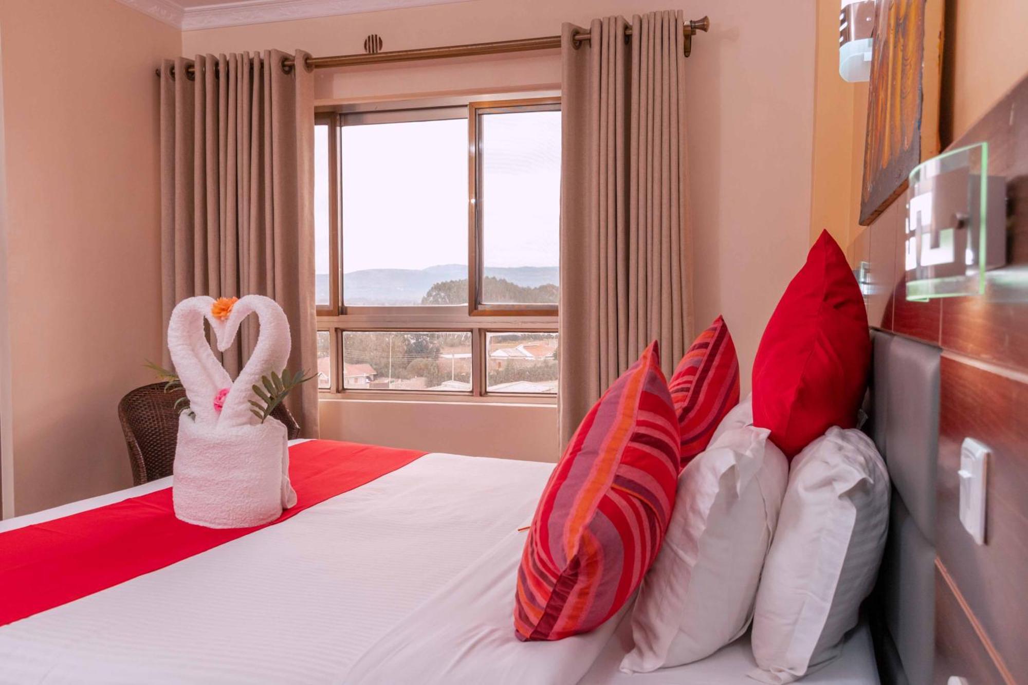 Buraha Zenoni Hotel And Resort Nakuru Extérieur photo