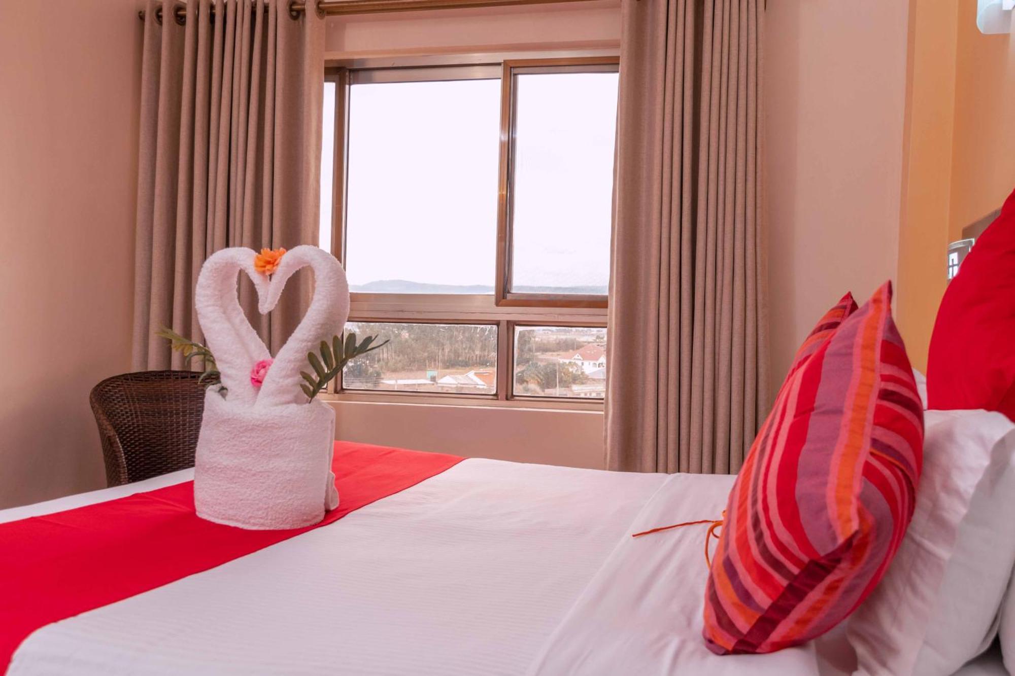 Buraha Zenoni Hotel And Resort Nakuru Extérieur photo