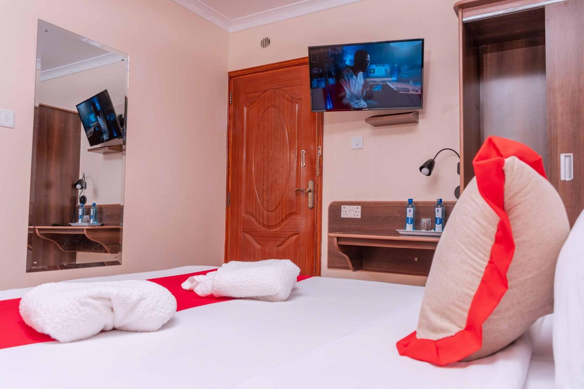 Buraha Zenoni Hotel And Resort Nakuru Extérieur photo